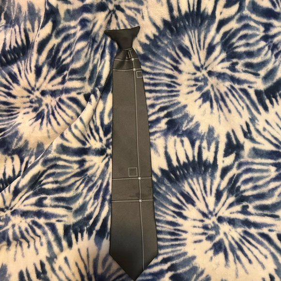Stylish Gray Necktie - Picture 1 of 5